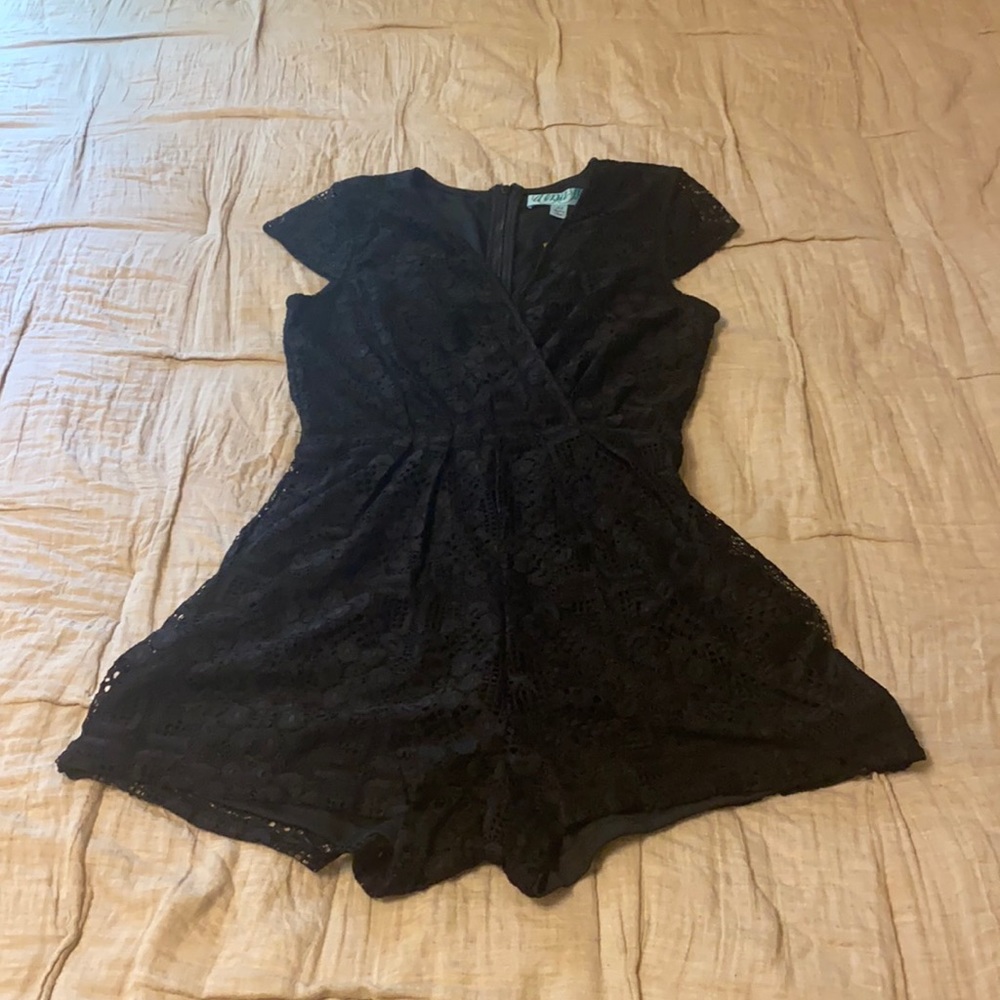 Francescas Black Romper (XS)